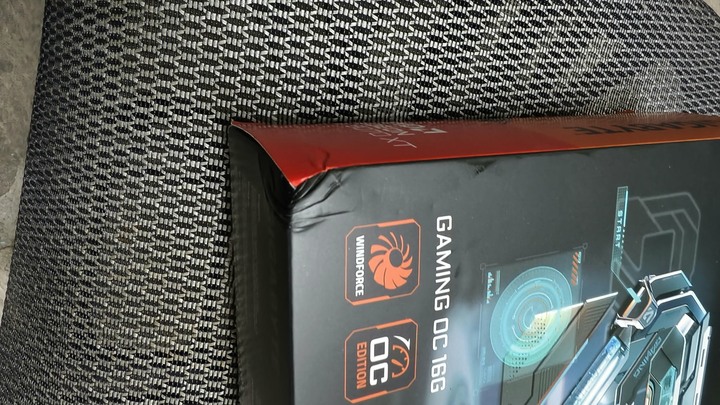 技嘉 9070XT GAMING OC-16GD 全新未拆