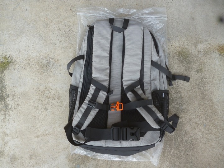 Horizon 天際線 30公升 灰色 登山後背包