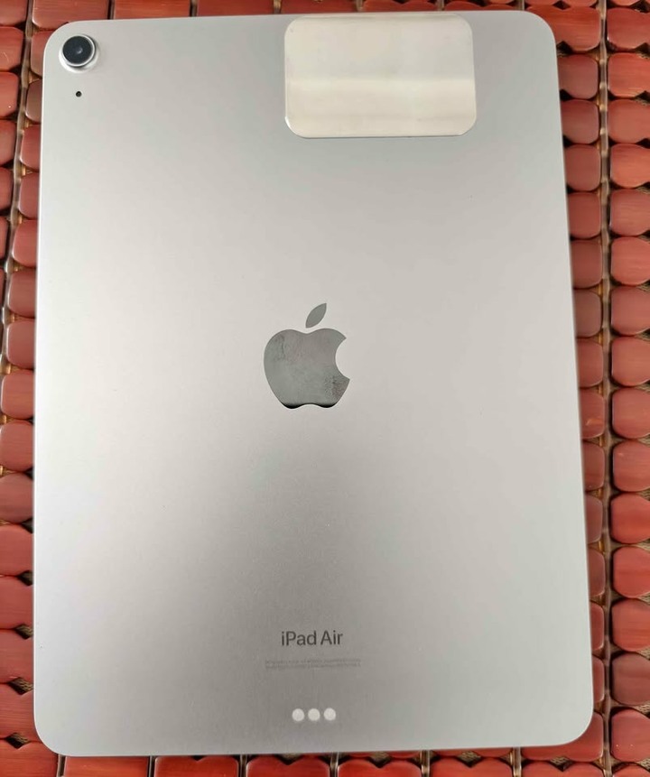 Ipad air m2 11吋 128G +巧控鍵盤 A2261 +eip pencil