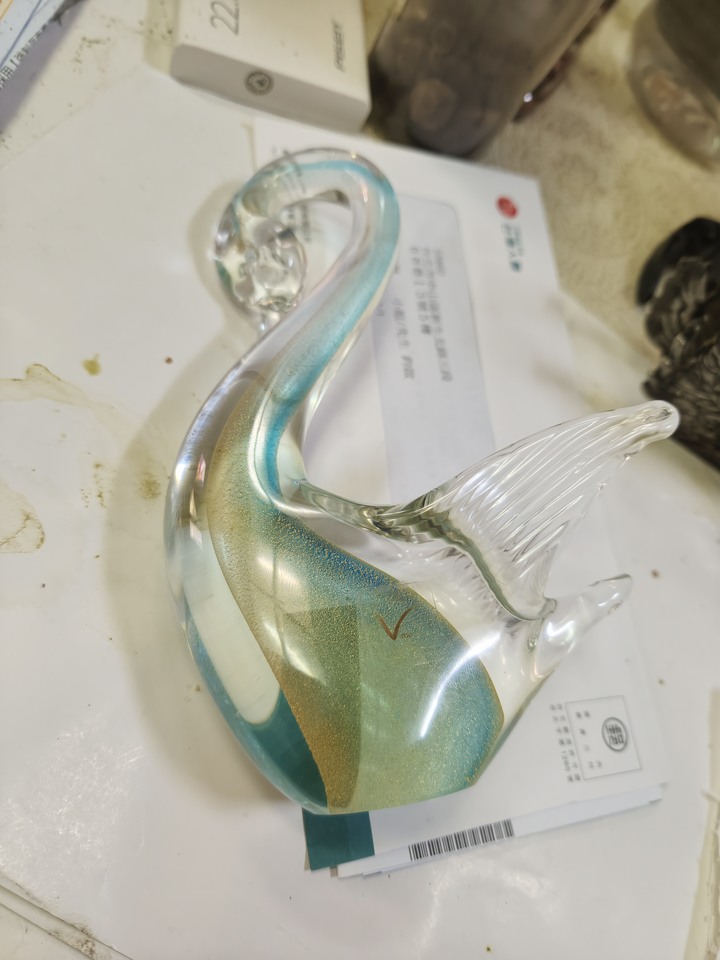 Vinciprova Murano Sommerso 多層包裹套色閃亮金沙與透明線條的威尼斯藝術玻璃琉璃天鵝 Vetri di Murano 手工藝術玻璃 貼紙 Made in Italy