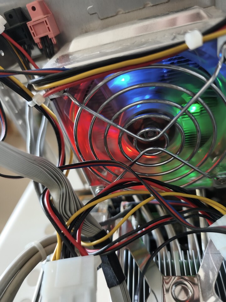 售 故障 開不了機 的 xpc 主機一台