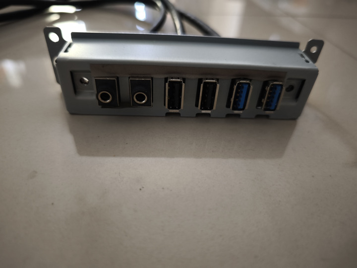 售ASUS 主機板用的USB3專線+ 前面板控制線+ 後銘板+ 機殼微動開關+ DVI 螢幕線