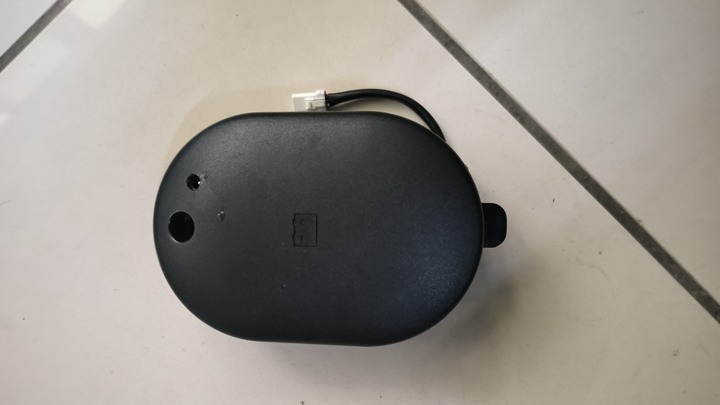 售 GOGORO 狗狗肉的小電池盒  可自行更換電池  18650 鋰鐵電池  有充電孔 永久使用