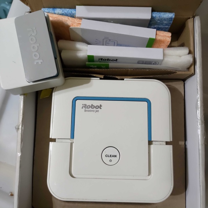 iRobot Braava jet 240拖地機