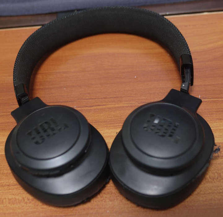 JBL Live500BT耳機