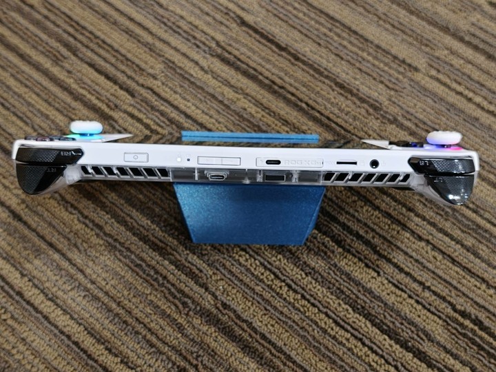 ASUS ROG Ally 16G/256G 少用如新 盒裝完整 可面交 送底座/大小收納包